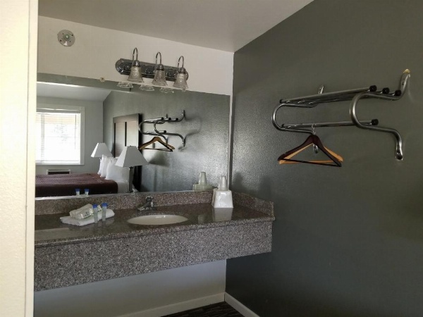 Beverly Lodge image 10